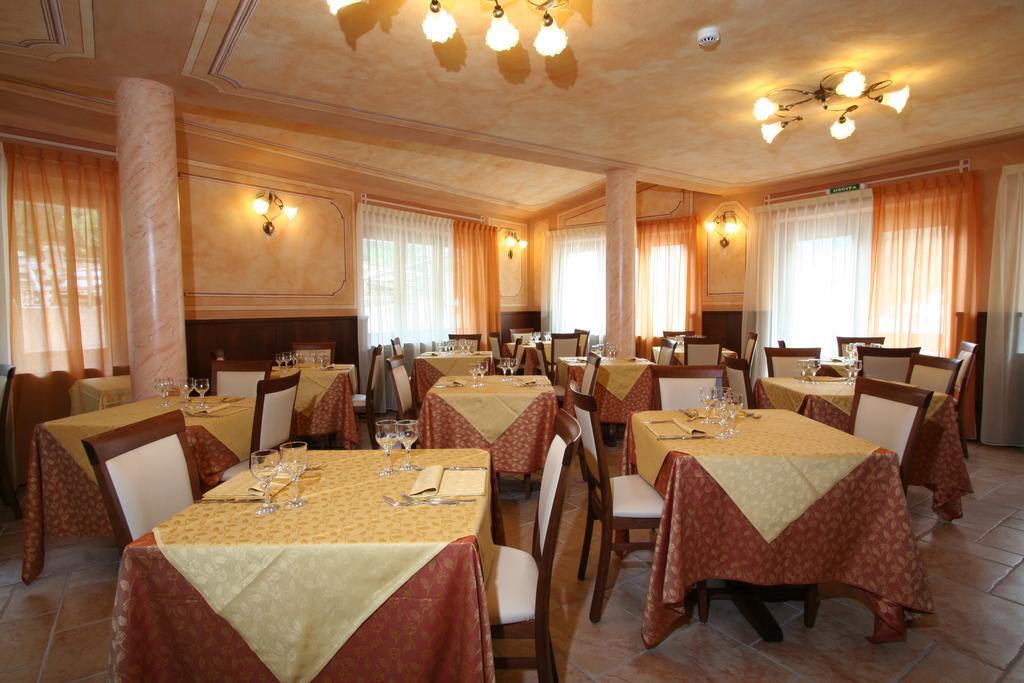 Hotel Dama Bianca Валтурненче Екстериор снимка